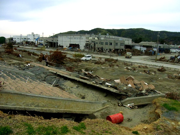 宮城県へ被災地支援（2011.05.10）