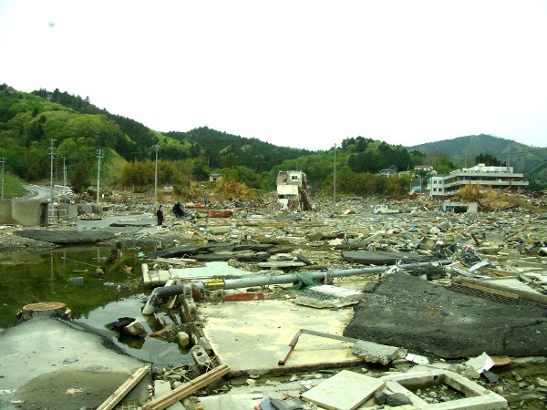 宮城県へ被災地支援（2011.05.10）