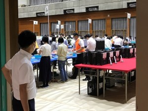 2021年東京都議会議員選挙　杉並区の開票作業の様子①（2021.07.04 20:51)